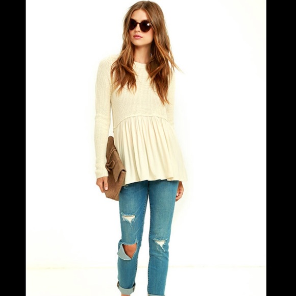 Black Swan Flowy Sweater. - Picture 2 of 8